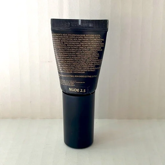 NudeStix TINTED COVER LIQUID FOUNDATION Nude 2.5 - Picture 2 of 2